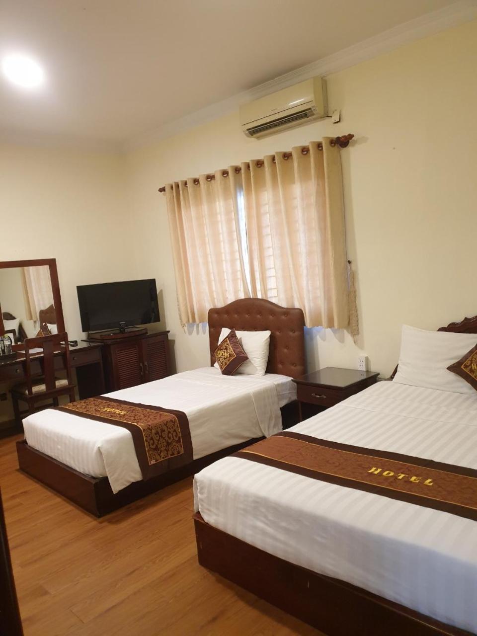 Ngoc Lan Hotel Ho Chi Minh City Exterior photo